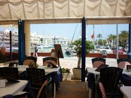 Local Comercial en Puerto Marina actualmente habilitado como Cafe-Bar y Helado photo 0