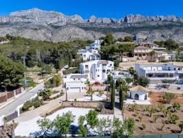 Villa En venta en Altea photo 0