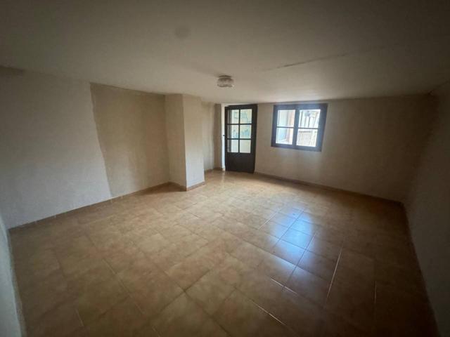 Casa en venta en Calanda photo 0