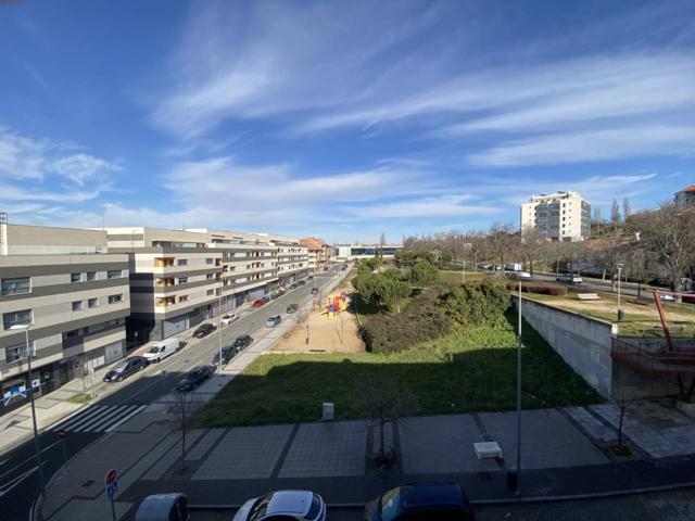 Amplio piso amueblado en Segovia capital photo 0