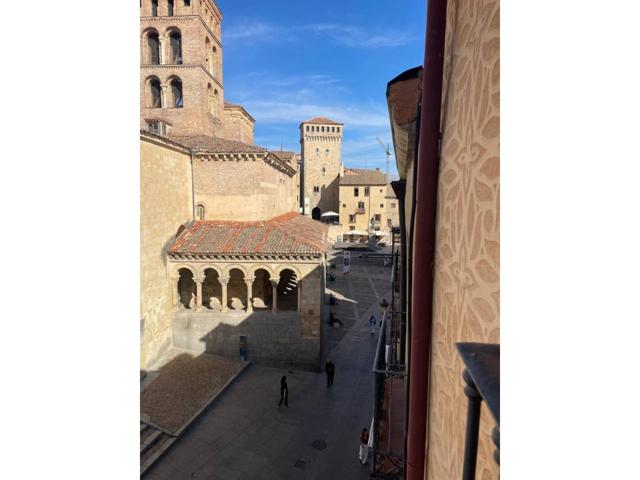 Dúplex en Juan Bravo photo 0