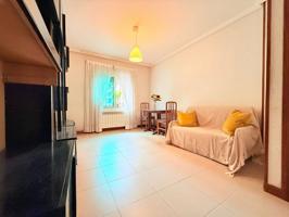 Piso en venta en Casco Antiguo(28921) photo 0