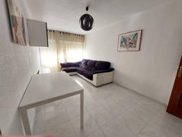 Piso en venta en Casco Antiguo(28921) photo 0
