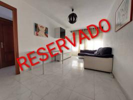 Piso en venta en Casco Antiguo(28921) photo 0