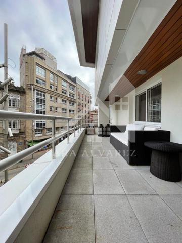 SE VENDE O ALQUILA EXCLUSIVO DUPLEX TOTALMENTE EXTERIOR  DE 4 HABITACIONES EN PLAZA SAN JOSÉ PRÓXIMO A LA PEREGRINA photo 0