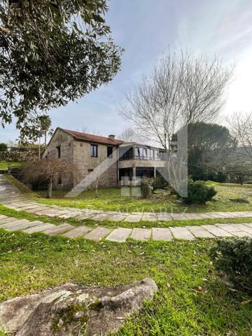 SE VENDE IMPRESIONANTE CASA O CHALET DE PIEDRA  CON PISCINA  EN SOUTOMAIOR photo 0