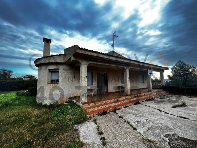 Chalet en venta en San Cristóbal Alberic photo 0