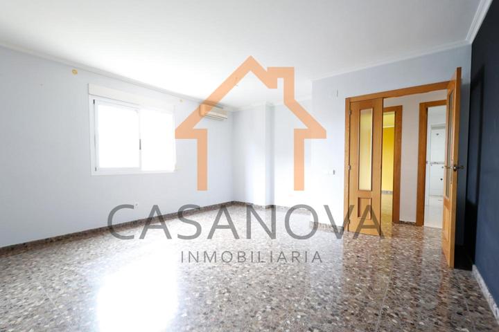 Piso en venta en el centro de Alberic photo 0