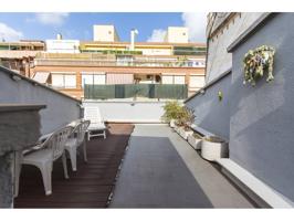 - ESPECTACULAR ÁTICO CON TERRAZA Y 2 BALCONES -Venta de piso en L'Hospitalet de Llobregat photo 0