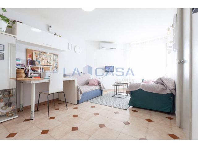 Piso en venta en Calle de les Aigües del Llobregat photo 0