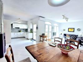 EXCLUSIVA RESIDENCIA EN CONIL: UNA OPORTUNIDAD IRREPETIBLE photo 0