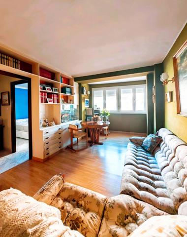 Piso en venta en Avenida de Cádiz — A tan solo 50 metros de la Playa Victoria photo 0