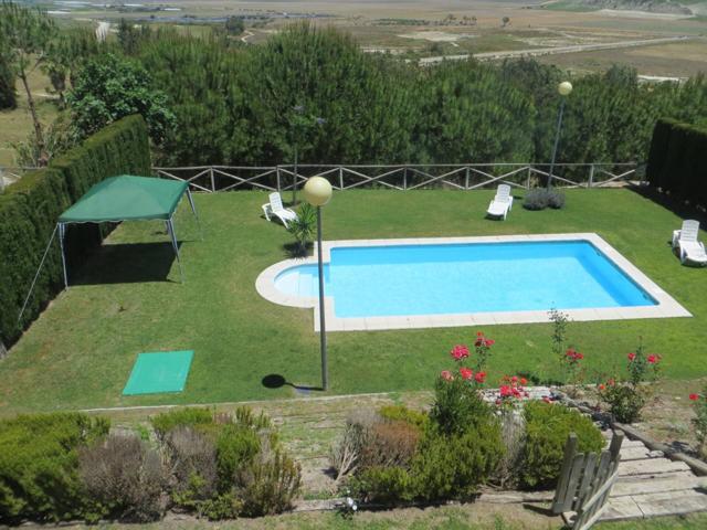 Chalet con propia piscina y jardin photo 0