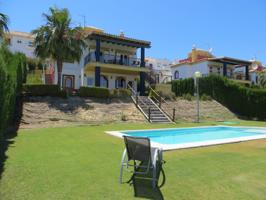 Chalet de 4 dormitorios con piscina y jardin - Sanlucar de Barrameda photo 0