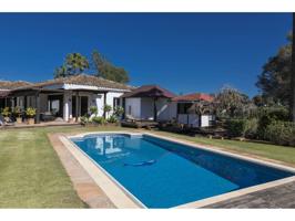 Impresionante villa única con gran parcela Sotogrande zona B photo 0