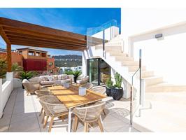 IMPRESIONANTE DUPLEX CON SOLARIUM Y VISTAS photo 0