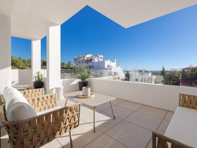 Exclusivo apartamento en 1ª planta con vistas en Casares Golf photo 0