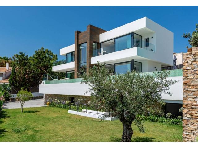 Exquisita Residencia de Lujo con Vistas al Océano en Manilva, Costa del Sol photo 0