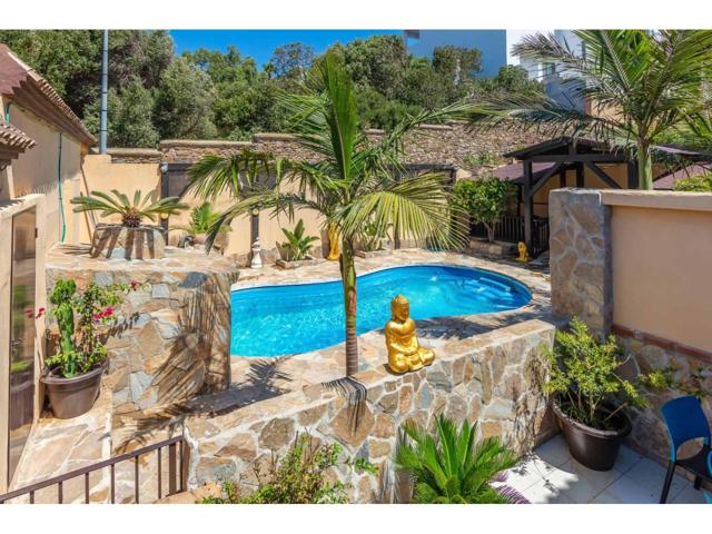 Exclusiva propiedad independiente con piscina en el corazón de Tarifa photo 0