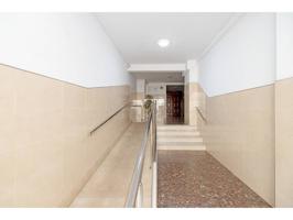 Piso en Venta en la zona de los Salesianos, Algeciras photo 0