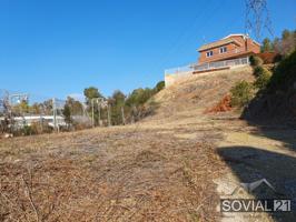 ¡Oportunidad única en el Papiol: Terreno con vistas en el Parque Natural de Collserola! photo 0