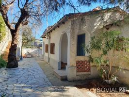 Casa para reformar con parcela de 381 m² en Baixador de Vallvidrera photo 0