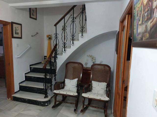 Casa adosada en venta en Lucena photo 0