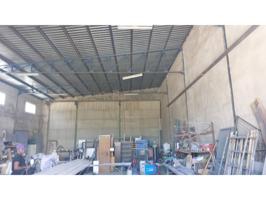 Nave industrial en alquiler en Lucena photo 0