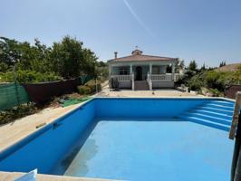 Chalet en venta en Lucena photo 0