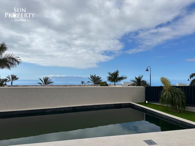 ABAMA GOLF - NUEVA VILLA DE LUJO CON VISTAS AL MAR photo 0