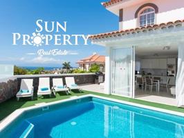 VILLA DE LUJO CON VISTAS AL MAR Y PISCINA CLIMATIZADA – EL MADROÑAL - COSTA ADEJE photo 0