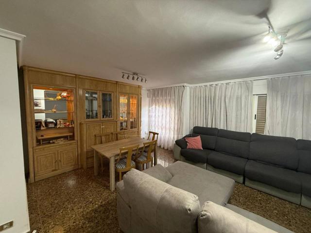 Confort y amplitud: Piso disponible en Borriana photo 0