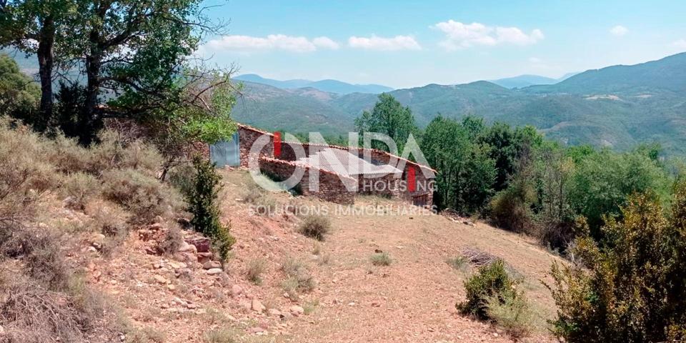 ESPECTACULARES BORDES EN ESTAVILL MAS 5,6 HECTAREAS DE TERRENO photo 0