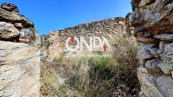 Masía a reconstruir amd 10.000 m2 photo 0