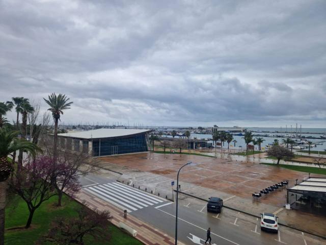 Piso en venta en Centre-Port Marítim photo 0