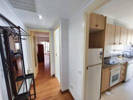 Piso en venta en Casc Antic photo 0