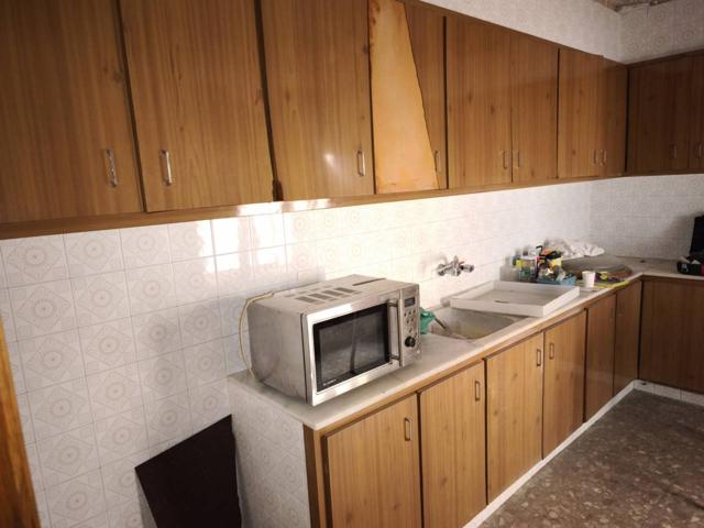 Venta de casa para reformar en La Ràpita photo 0