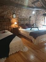 SI ! TÚ, QUE AMAS LO RUSTICO, ANTIGUO, TRADICIONAL, UNA CASA  EN UN PUEBLO, DETENIDO EN EL TIEMPO CON MUCHISIMA HISTORIA. photo 0