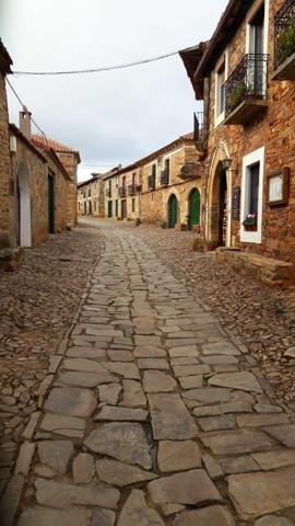 Dos Casas en Castrillo de los Polvazares, León photo 0