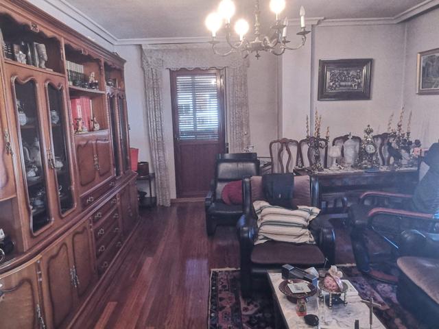 PISO GRANDE 207M2. CENTRICO - Zona El Corte Ingles. photo 0