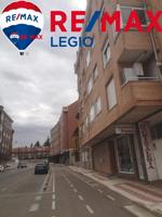 PISO 3.DORMIT. CON TERRAZA-PATIO 80 M2. EN TROBAJO DEL CAMINO photo 0