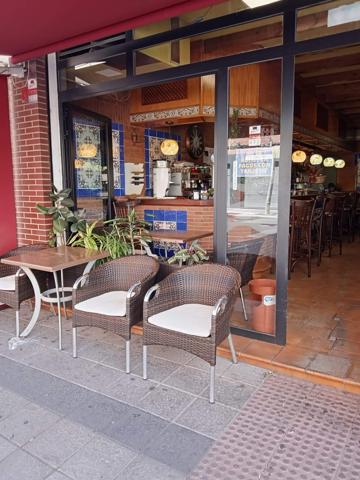 VENTA LOCAL ACONDICIONADO BAR - CON FACILIDADES ' LA MITAD DE ENTRADA Y RESTO CUOTA MENSUAL'. photo 0