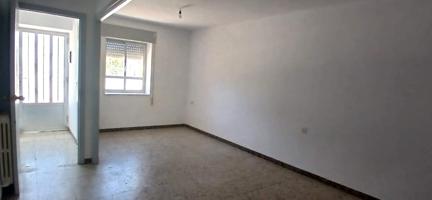“Casa reformada en Llanos de Alba, lista para entrar a vivir” photo 0