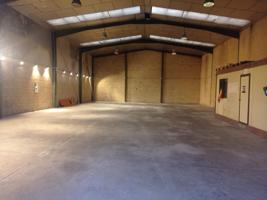 ALQUILER NAVE EN POLIGONO DE ONZONILLA photo 0