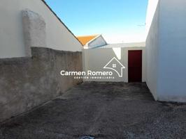 Casa de pueblo con garaje y Patio-Jardín de 120 m2 a 18 Km de Salamanca photo 0