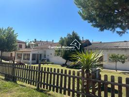 Casa -chalet en planta baja con parcela de 1.000m2 photo 0