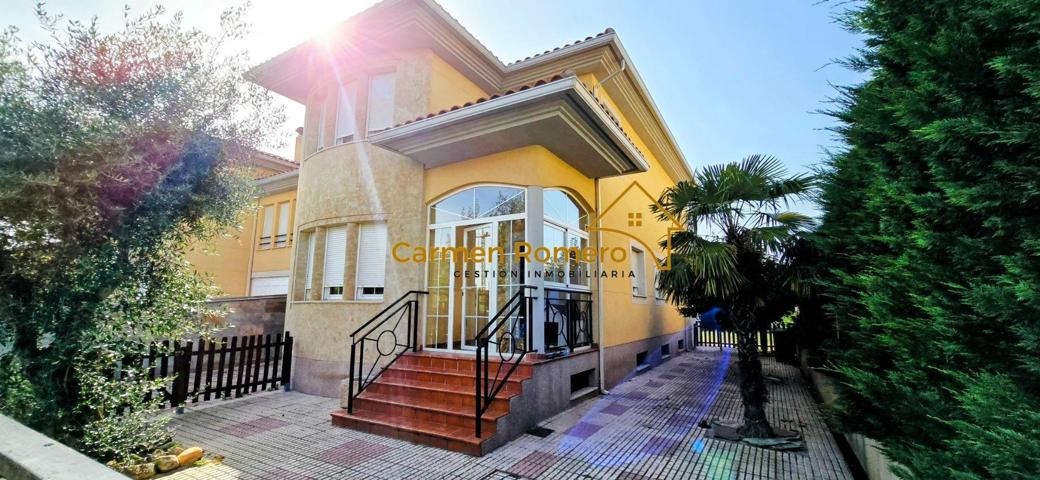 Chalet en CARBAJOSA DE LA SAGRADA photo 0