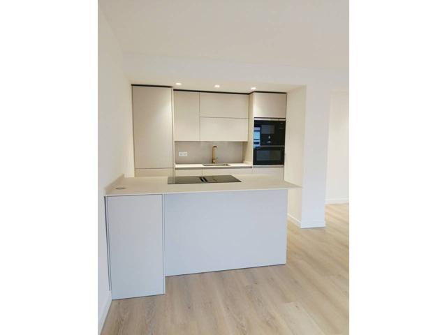 Piso en venta en Erdialdea photo 0