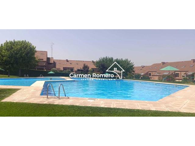 DUPLEX EN URB. LAS CANTERAS CON GARAJE CERRADO Y PISCINA Y ZONA DEPORTIVAS photo 0