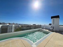 Exclusivo apartamento como nuevo en venta en Parque Central, Estepona. Málaga photo 0